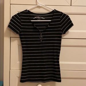 Back and White Striped T shirt with Zipper accent